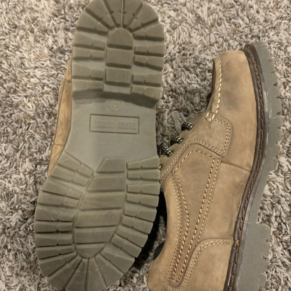 Boys Faded Glory Leather Boot